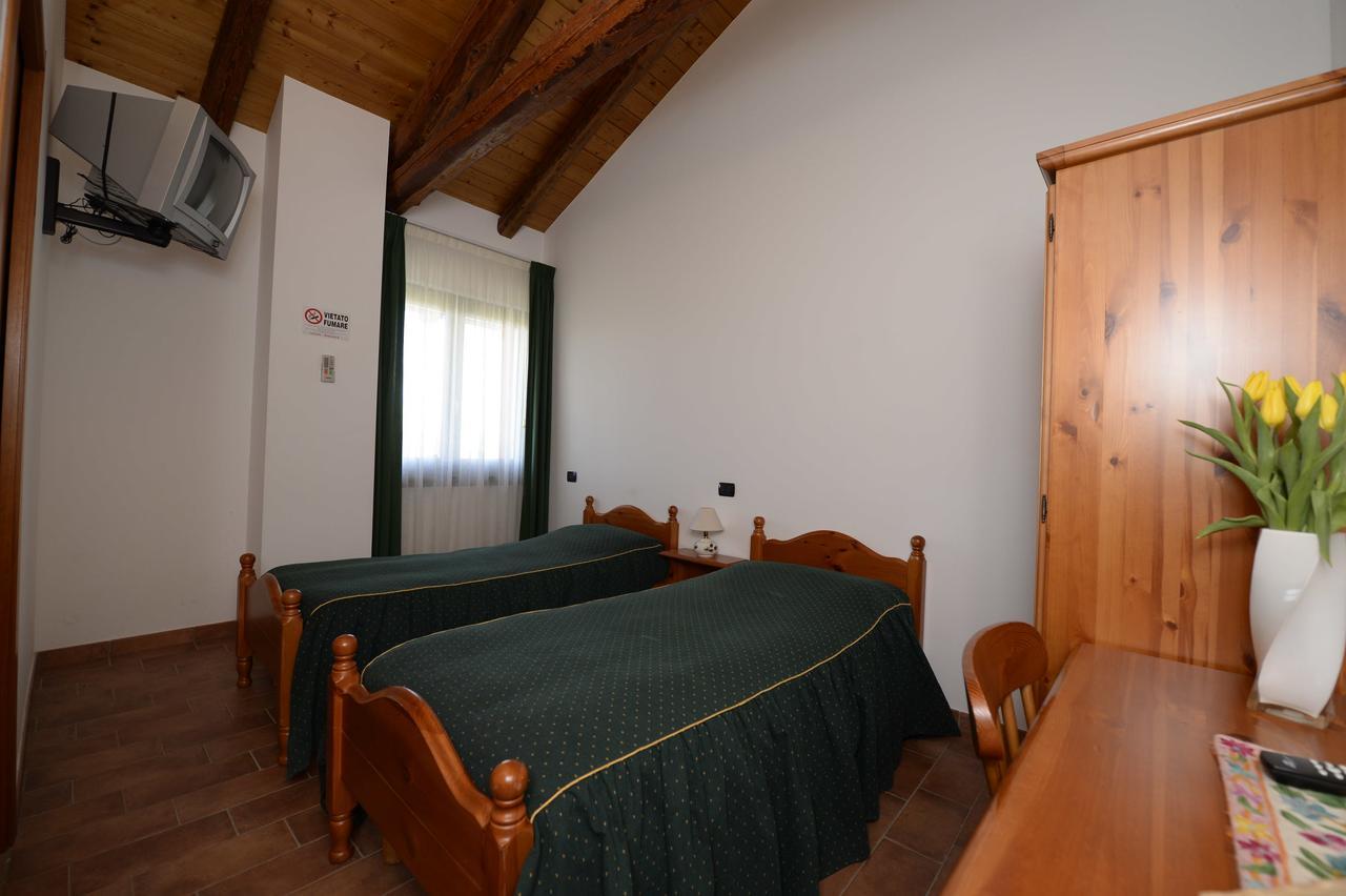 Agriturismo Le Oche Selvatiche Lauzacco Eksteriør billede
