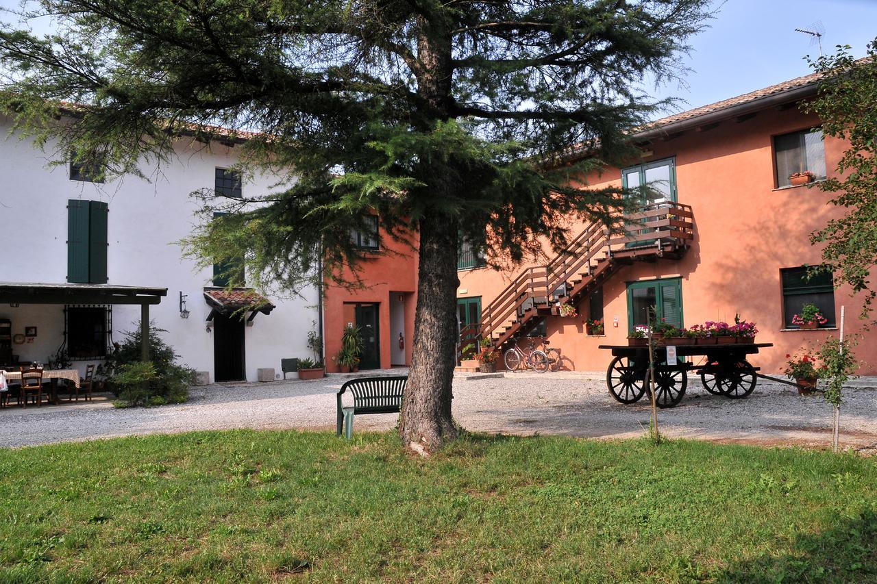 Agriturismo Le Oche Selvatiche Lauzacco Eksteriør billede
