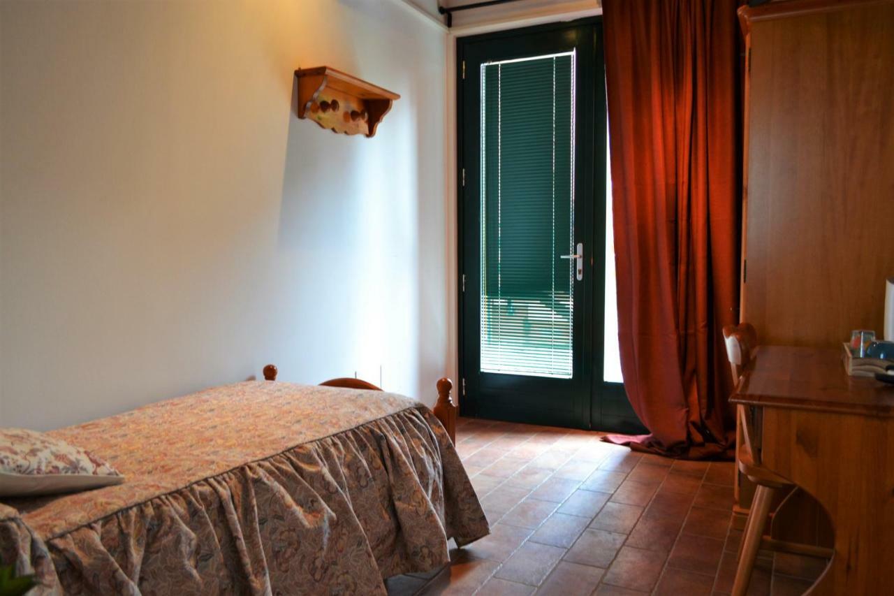 Agriturismo Le Oche Selvatiche Lauzacco Eksteriør billede